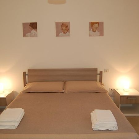 Ypsilhome Castelbuono  Exteriör bild