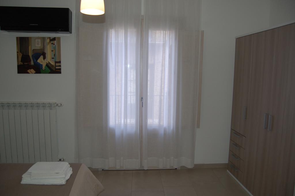 Ypsilhome Castelbuono  Exteriör bild